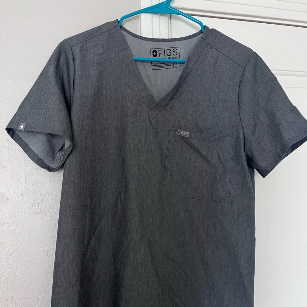 Catarina GREY FIGS Scrub top